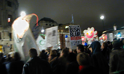 Passing around Trafalgar Square - 7:48pm