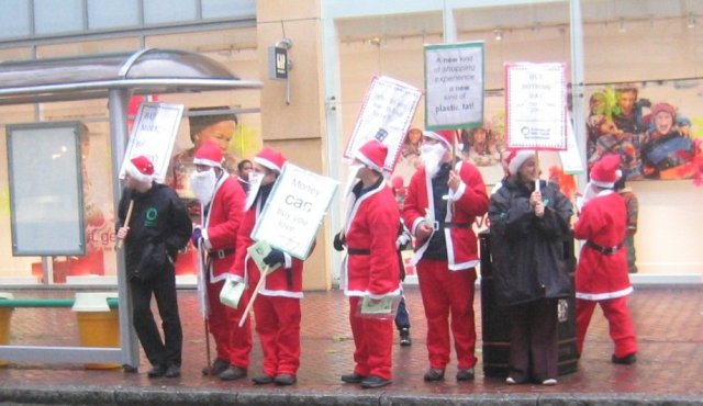 Queing for the bus (2)