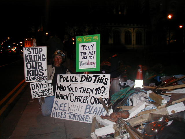 Brian back on Wednesday 12th May after his release. Vigil Day 1,077.