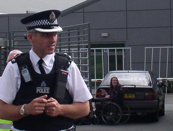 at one point it seemed like at least 6 people were locked on to several gates