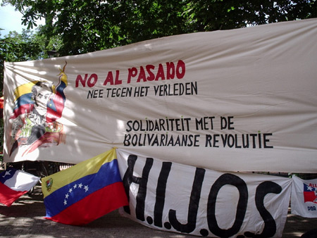 No al Pasado, solidaridad con la revolucion bolivariana
