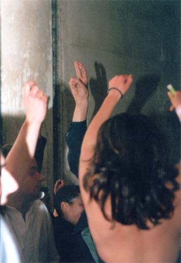 Throw yer hands in the air...