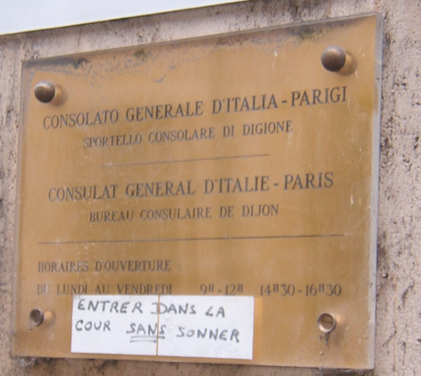 italian consulate sign