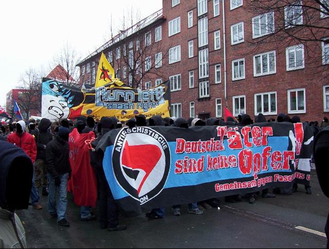 2004 - a big demonstration against nazis in hamburg...