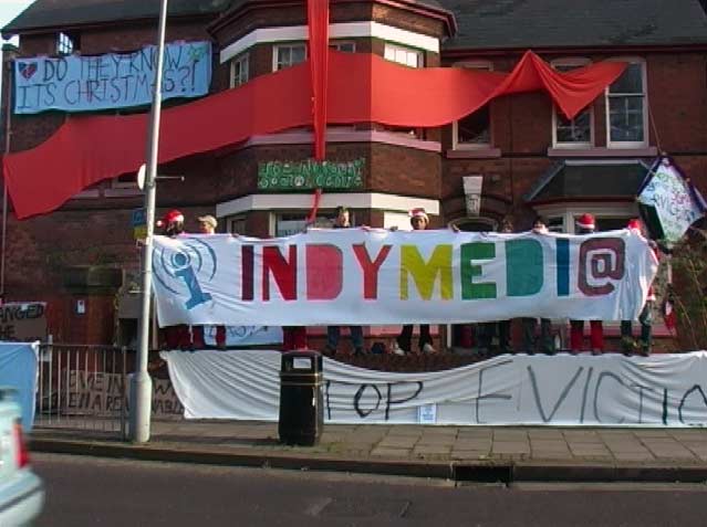 Ho ho ho! We're locked on and ready to go!