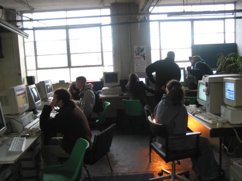 Linux Media Lab using Recycled Computers