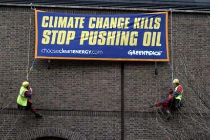 Reuters Pic http://story.news.yahoo.com/news?tmpl=story&u=/050216/ids_photos_wl/