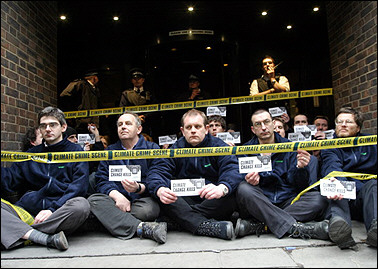 AFP Pic http://story.news.yahoo.com/news?tmpl=story&u=/050217/photos_sc_afp/0502