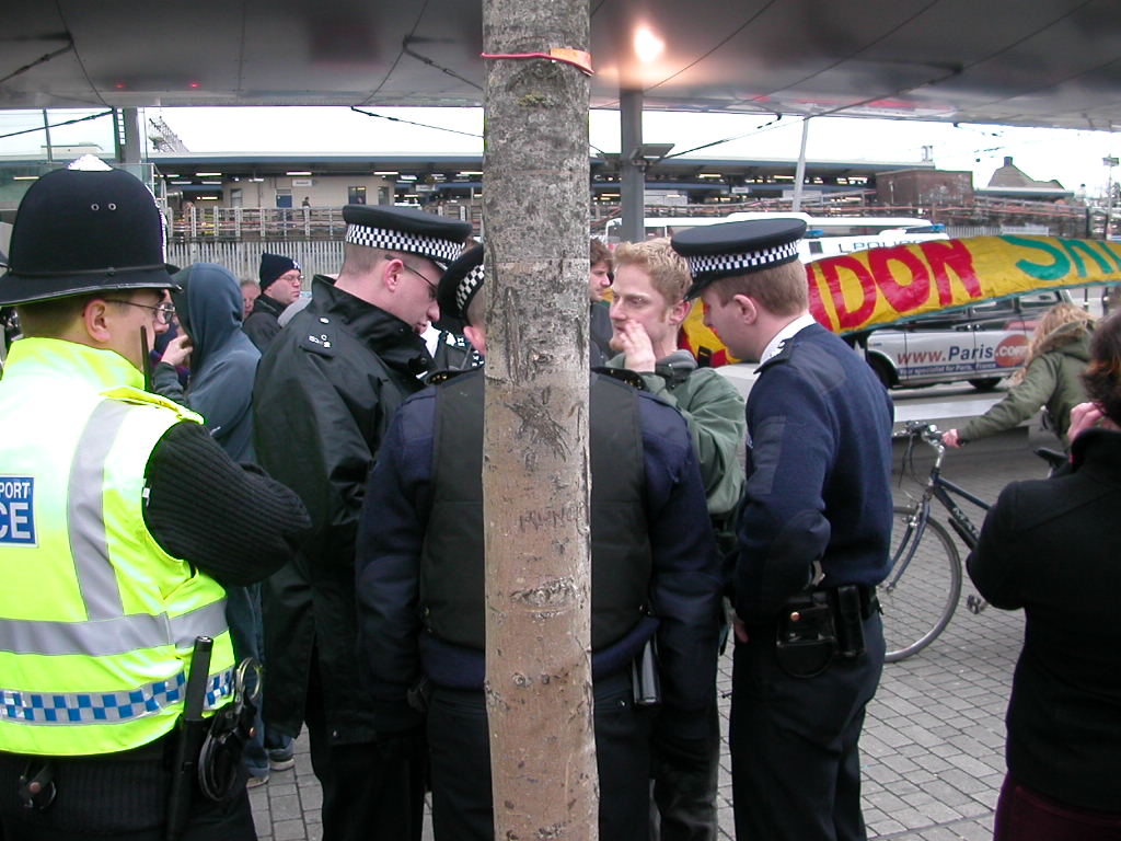 "Stuff London - Back Paris instead!"
