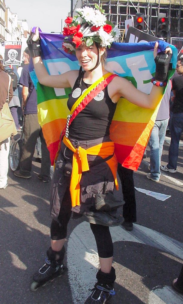 A peacenik 8-wheeler