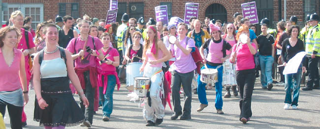 smiling samba lead into the park