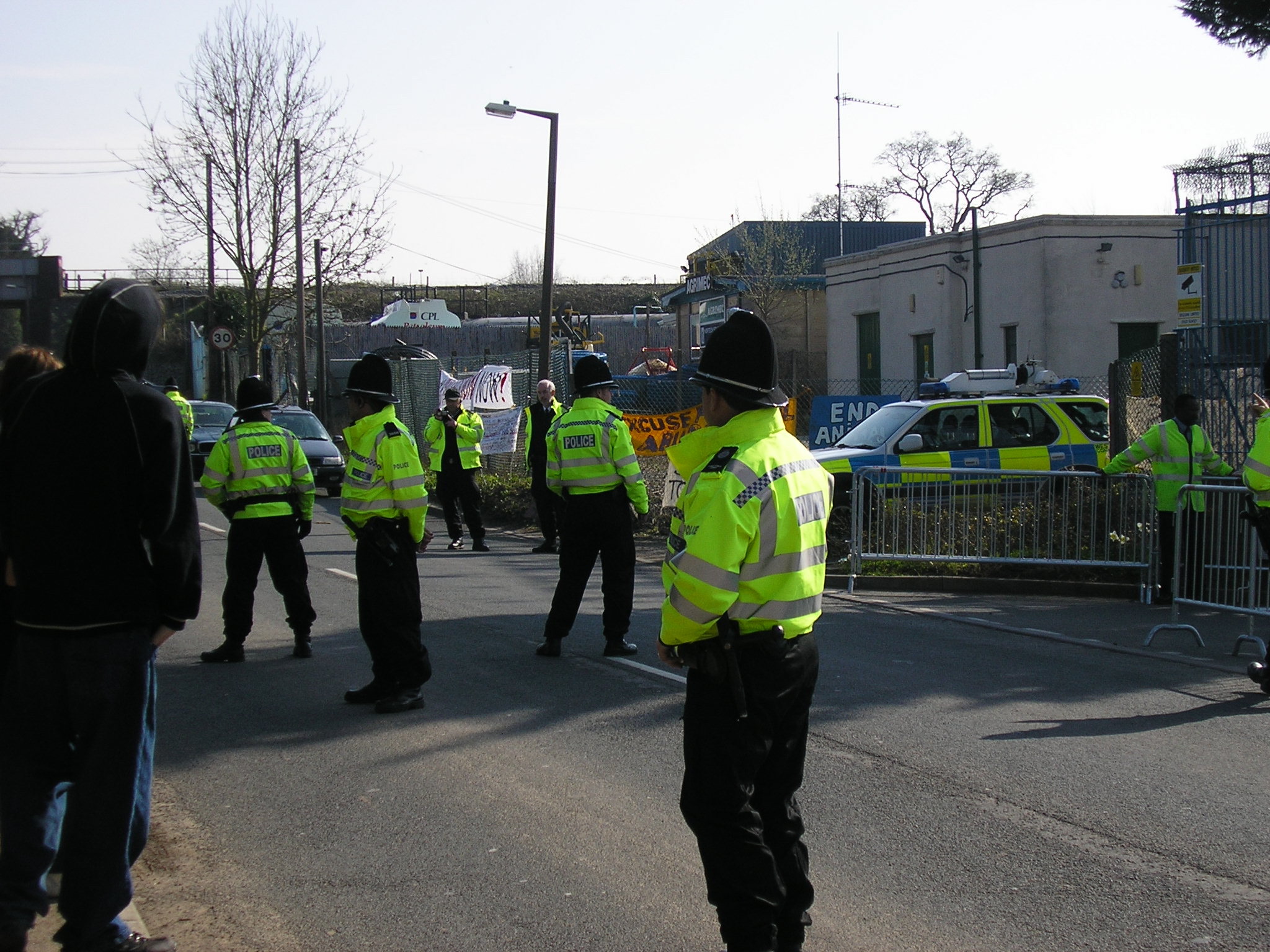 Sequani vivisection labs - 02.04.05 - Ledbury - Herefordshire