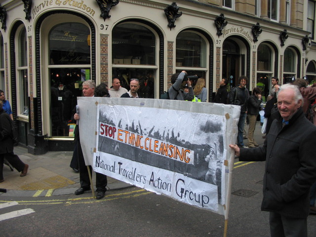 Stop ethnic cleansing!