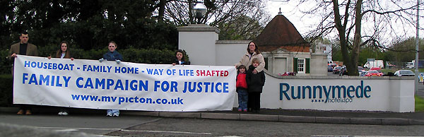Crest Nicholson Plc Shafted Evicted Houseboat Family Protest at Crest AGM