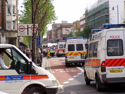 stopping the traffic on the way to london fields
