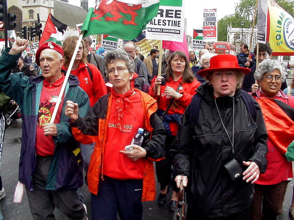 Welsh reds raise a rumpus