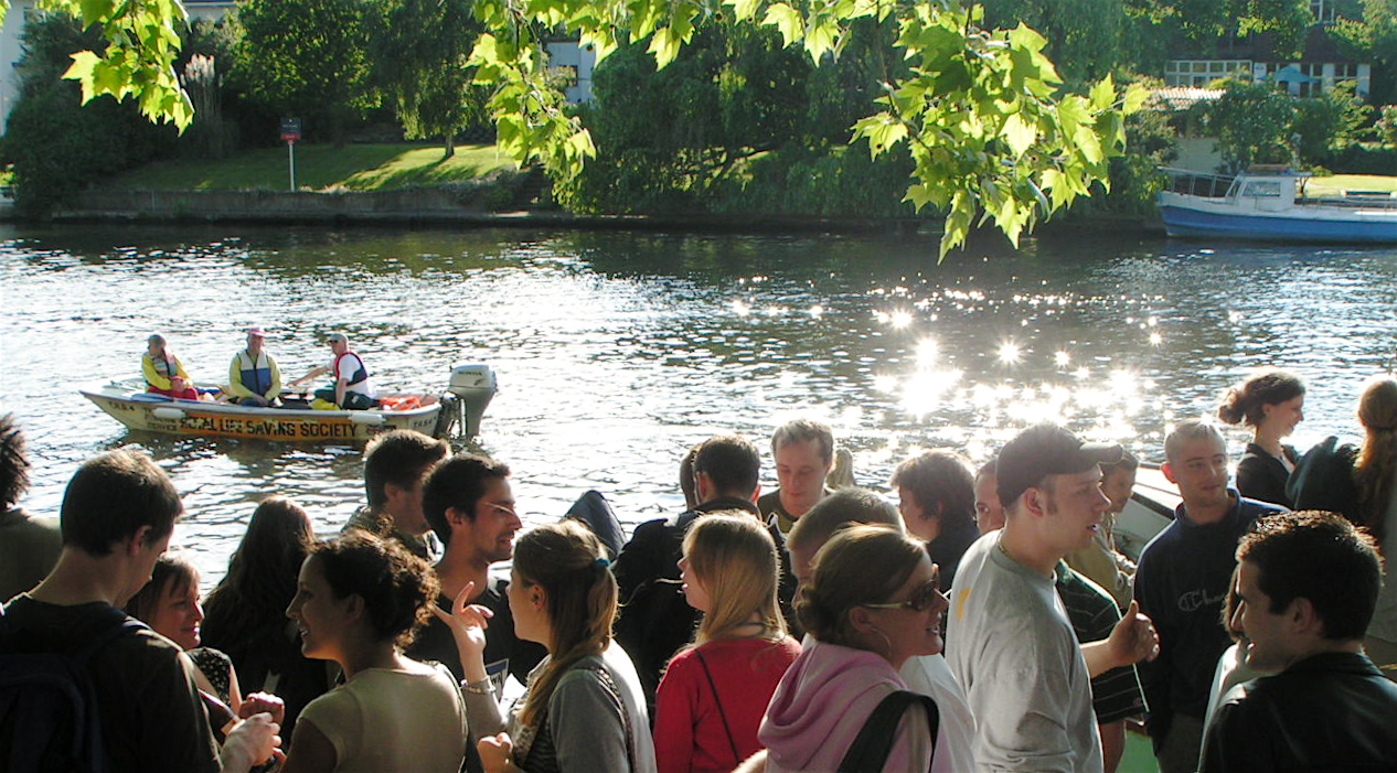 Setting - sunny riverside