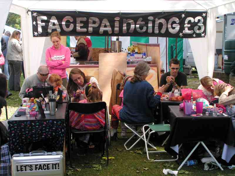 Stalls - face painting B