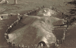 Gentle Giant Sculpture