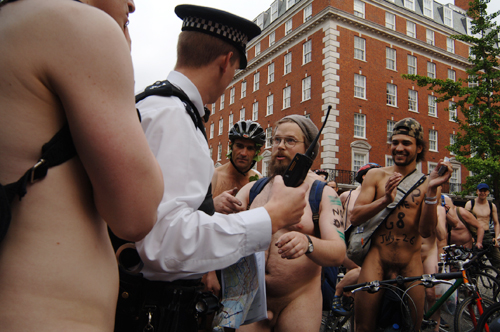 American Visitor presents petition to US Embassy