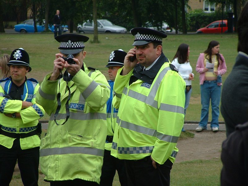 Watching the dectivies