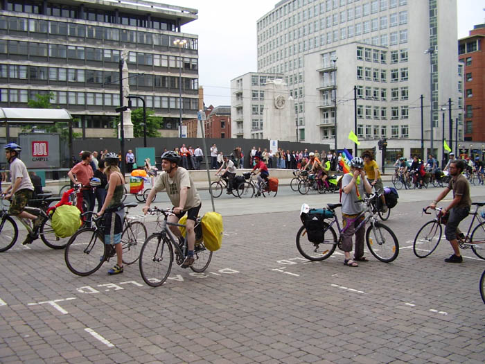 g8 bike ride arrives