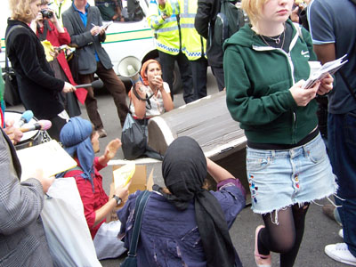 sit-down in Praed Street