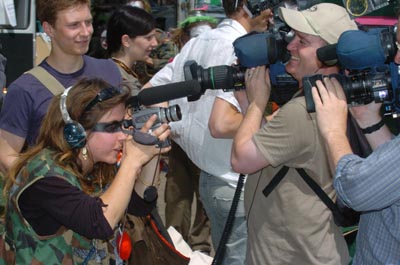 Embedded clown journo challenges corp media to a dual