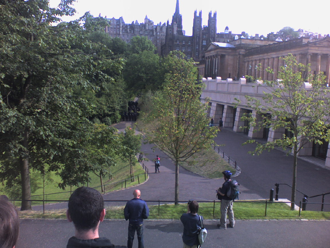 Riot cops gathering in the gardens. 5:10pm
