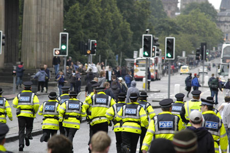 The group disperses at speed