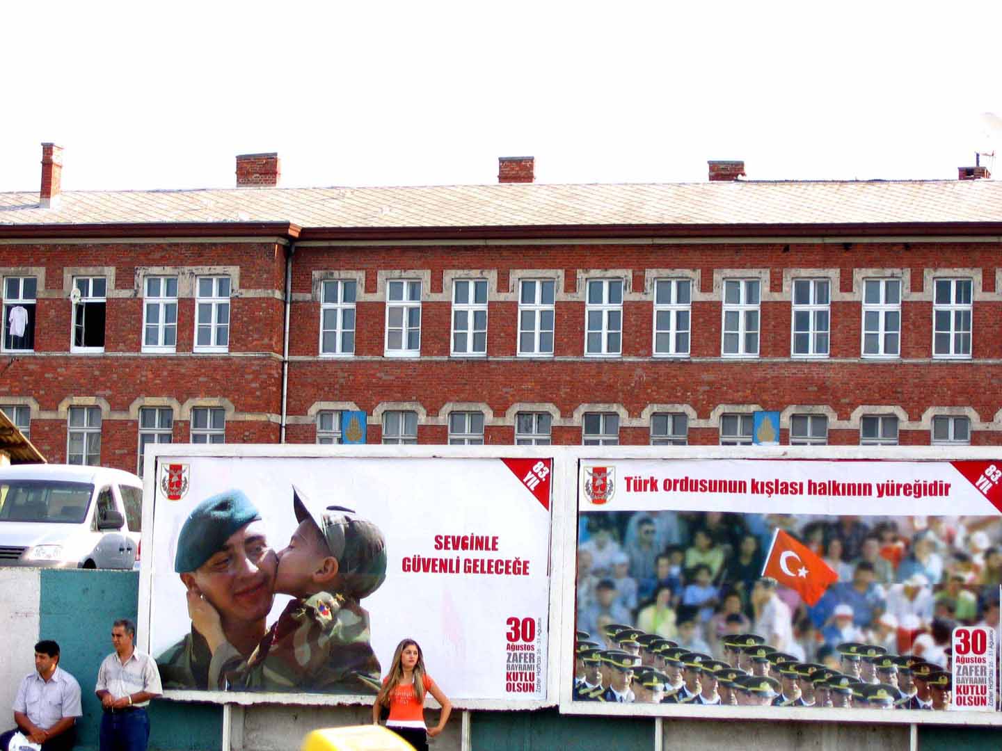 advertising for militair