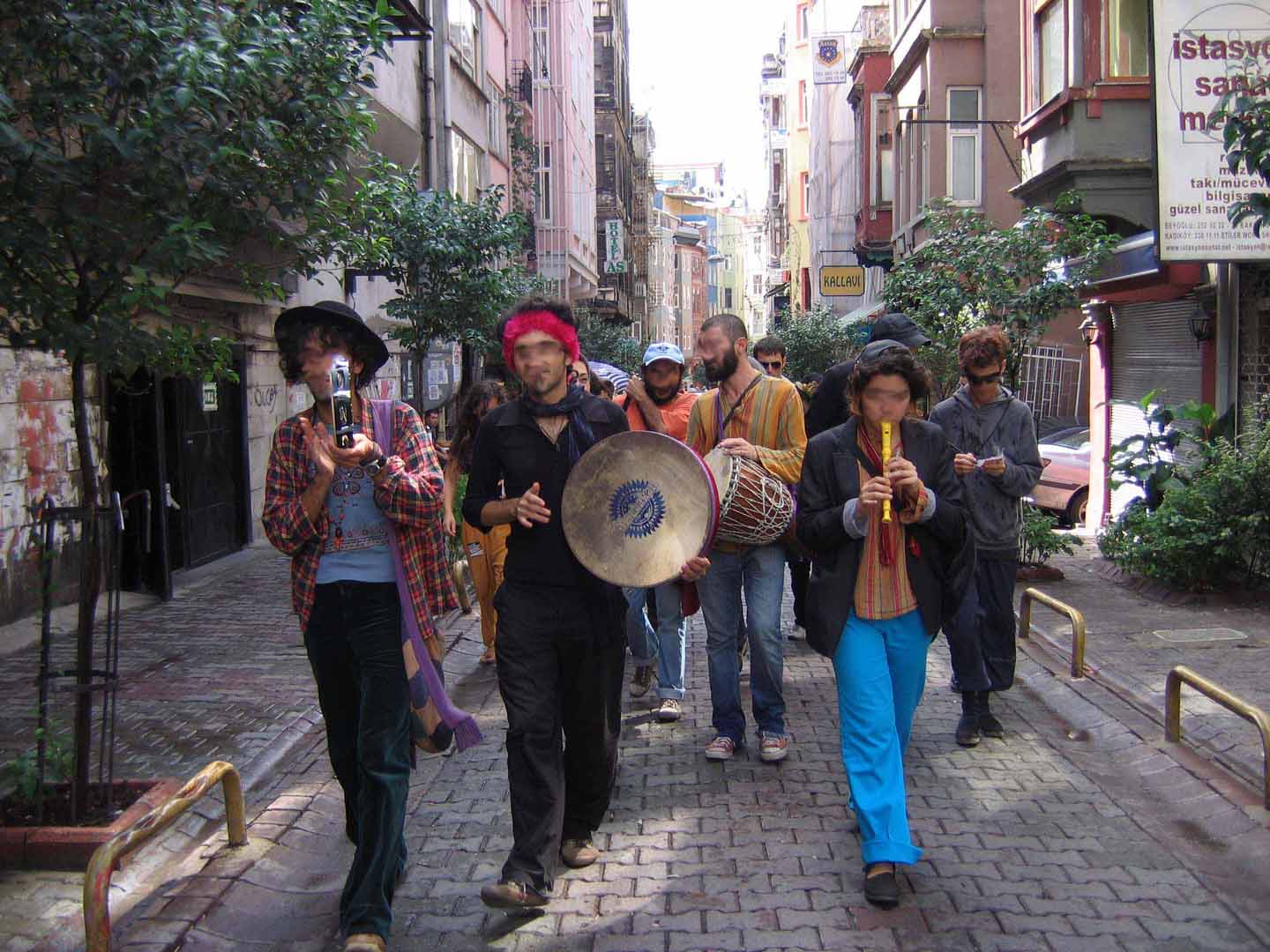 start of demonstration