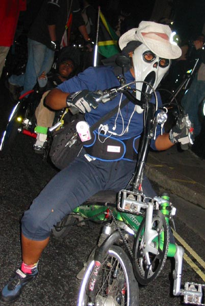 the scream with kid in back