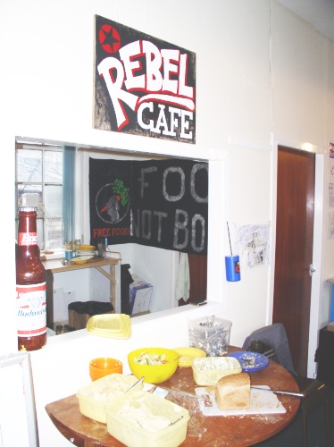 Rebel Cafe, Food Not Bombs