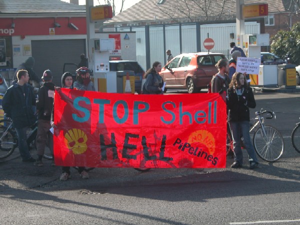 Blockade at the Shell Garage