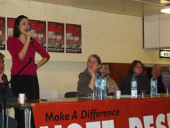 Alliya Stennet speaks to the crowd