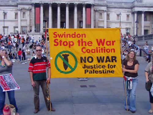 Swindon Stop the War banner