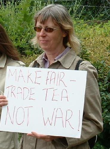 Make fair trade tea not war
