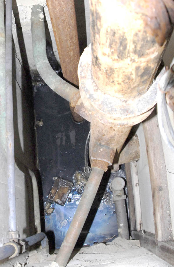 fetid liquid behind duct in flat