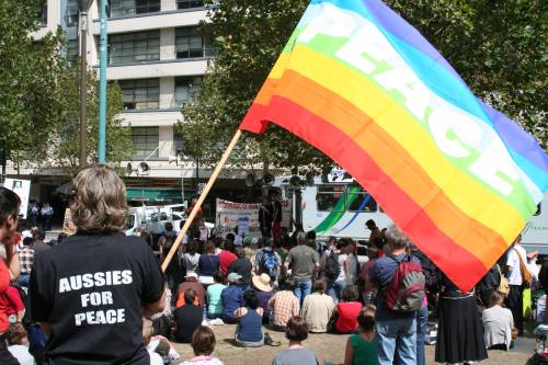 Melbourne Noisy antiwar protest