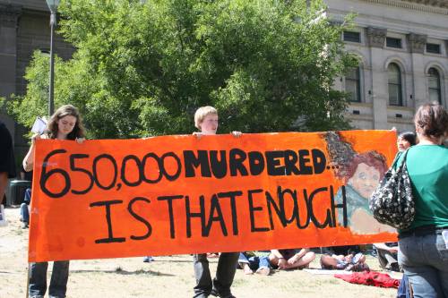 Melbourne Noisy antiwar protest