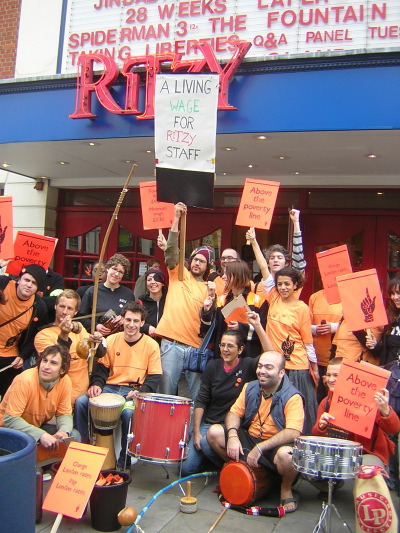 Strikers in high spirits ... despite crap working conditions!