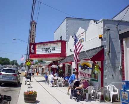 free peoples secret "headz r quarterz"