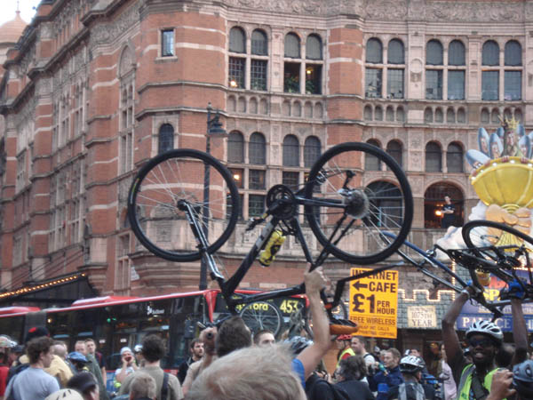 'More bikes, less cars!'