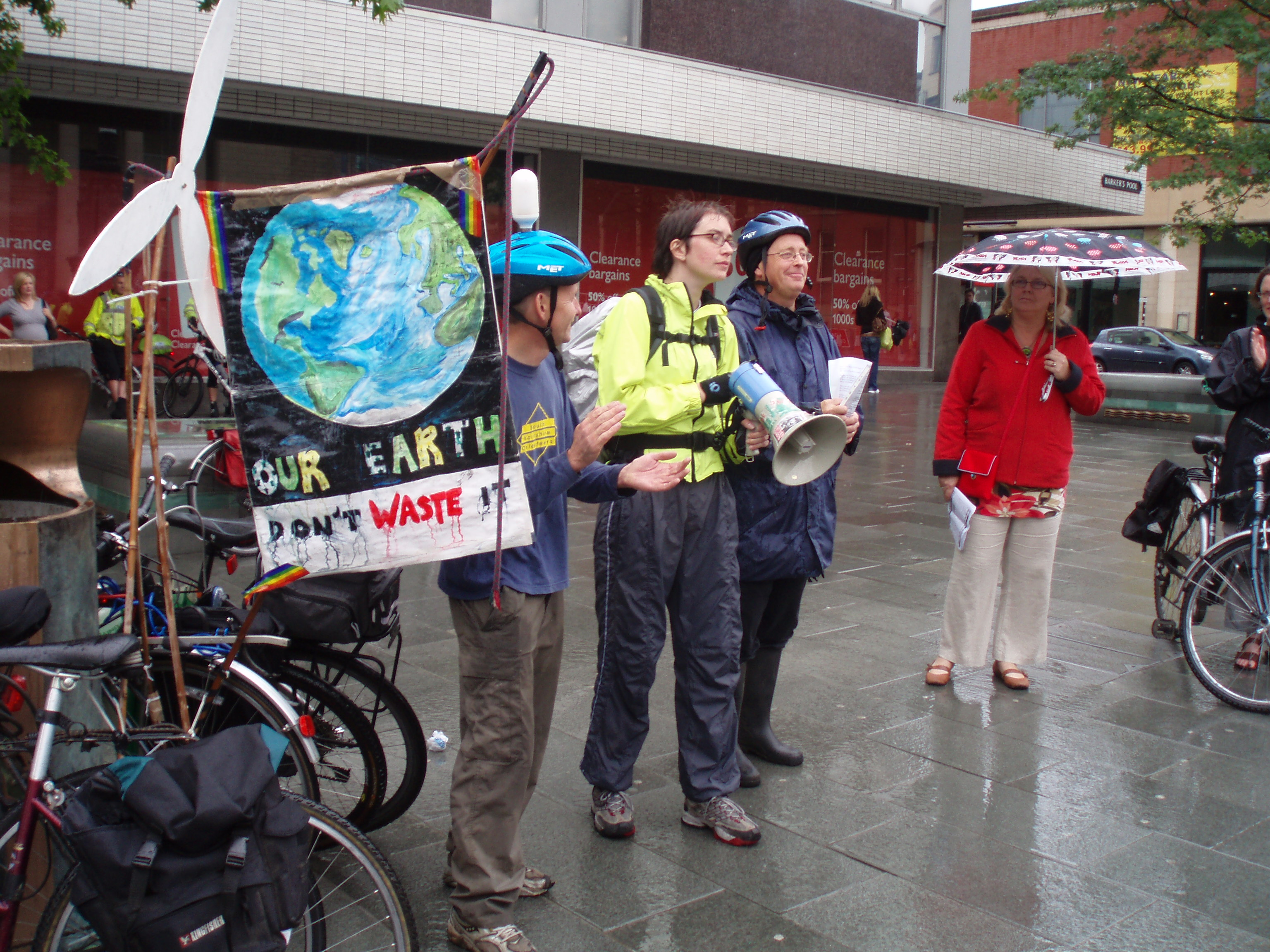 Green Councillor Bernard Little addressing the rally