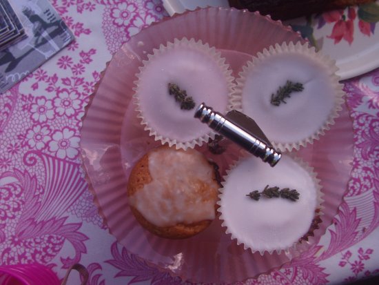 Argh, the cakes were sooo jummy