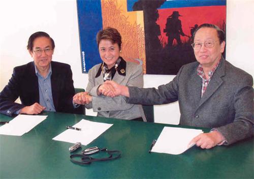 Senator Madrigal with NDF representatives Louie Jalandoni and Jose Maria Sison