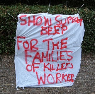 GMMC Banner at Glasgow Sheriff Court