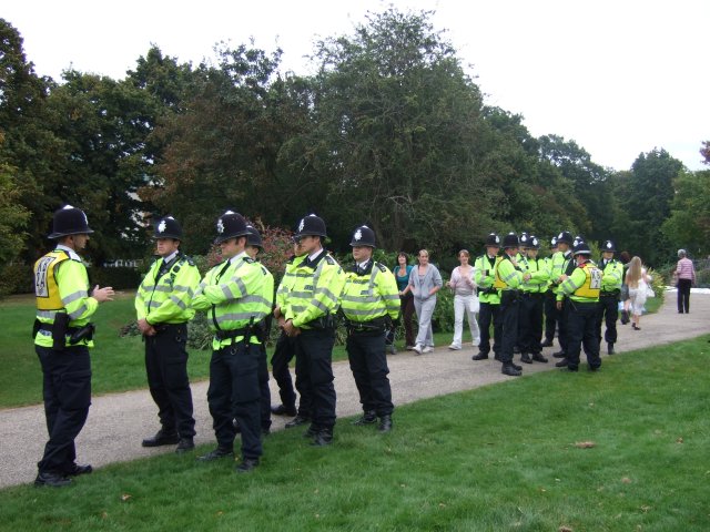 police units arriving at the Memorial Gardens in Carwley