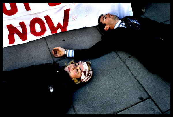 Die-in